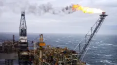 Una plataforma petrolera