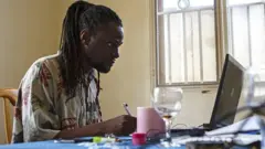 Ịrụ ọrụ na Naịjirịa ọ dị mfe?