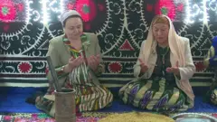 نوروز در تاجیکستان؛ کرونا فقط زورش به برنامه 'نوروزگاه' رسید