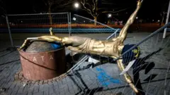 Zlatan Ibrahimovic statue