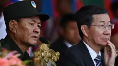 ဝခေါင်းဆာင်နဲ့တွေ့ဆုံခဲ့တဲ့ တရုတ် အာရှရေးရာ အထူးကိုယ်စားလှယ် ဆွန်းကော်ရှန်း