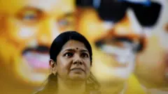 கனிமொழி