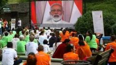 नरेंद्र मोदी