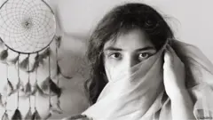 પ્રતીકાત્મક તસવીર