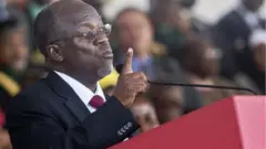 Perezida Magufuli hari abamunenga bavuga ko abangamira ubwisanzure