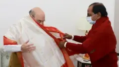 కేంద్ర హోం మంత్రి అమిత్ షాను కలిసిన తెలంగాణ సీఎం కేసీఆర్