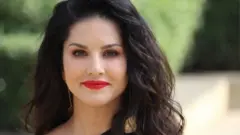 સની લિયોની