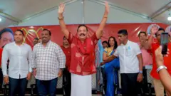 Mahinda rajpaksha in Nawalapitiya