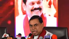 හිටපු අමාත්‍ය බැසිල් රාජපක්ෂ