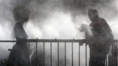 اغلب نواحی جنوب فرانسه با بالاترین هشدار هواشناسی گرما یعنی هشدار قرمز روبرو هستند و مابقی فرانسه هم در وضعیت نارنجی به سر می‌برد