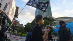 。