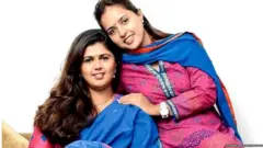 पंकजा मुंडे आणि प्रीतम मुंडे