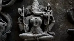 विनायकीची मूर्ती