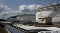 बायडन सरकारची देखील इच्छा होती की भारतानं रशियाकडून कच्चे तेल आयात करू नये
