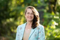 Profesora Juliet Stumpf