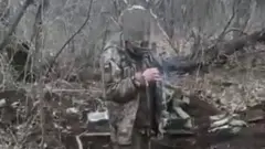 Captura de pantalla del vídeo del prisionero ucraniano ejecutado