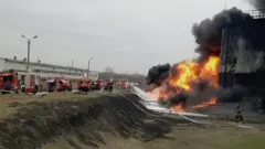 Пожар на нефтебазе в Белгороде