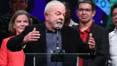Lula em discurso após o primeiro turno