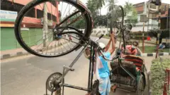 লকডাউন