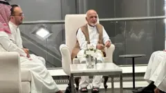 نخستین سفر اشرف غنی پس از سقوط نظام جمهوریت به عربستان سعودی