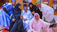 Shugaba Muhammadu Buhari da iyalinsa