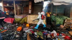 Le Sénégal rend obligatoire le port des masques dans les lieux publics