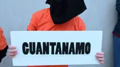 Gambar ilustrasi tahanan Guantanamo.