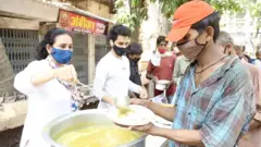 हर्ष आणि हीना मांडविया
