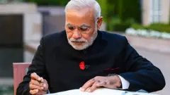 નરેન્દ્ર મોદી - પ્રતીકાત્મક