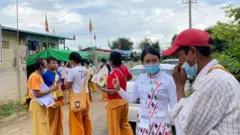 ရှမ်းပြည်နယ်က မြို့နယ်နဲ့ ကျေးရွာအချို့မှာ ရွေးကောက်ပွဲ မကျင်းပဖြစ်လို့ ကော်မရှင်ကြေညာ