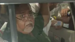 পার্থ চ্যাটার্জি গ্রেপ্তার হবার পর ব্যাংকশাল কোর্টে হাজিরা দেন- ২৩শে জুলাই ২০২২