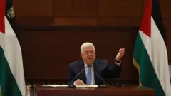 محمود عباس خواهان تشکیل همایشی بین‌المللی برای حمایت از فلسطینیان شد