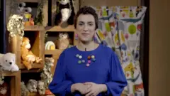 ترانه‌های قد و نیم‌قد، قسمت ششم
