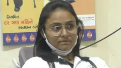 મહિલા