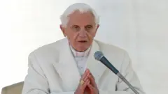 ጳጳስ በነዲክት