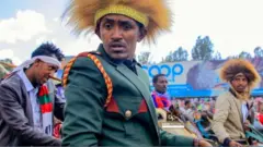 Artist Haacaaluu Hundeessaa Dirree Masqalaatti kabaja injifannoo Aduwaarratti