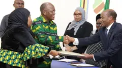 Rais Magufuli akirejesha fomu