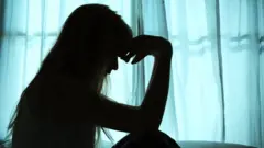 Certains essaient d'imposer la tutelle à une femme célibataire