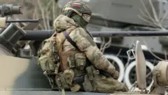 Soldado ruso en Crimea.