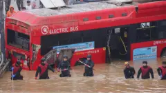 韓國暴雨