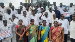 విజయవాడలో సర్పంచ్‌ల ఆందోళన