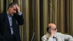 مهدی چمران - راست - یک بار دیگر هم در سال ۱۳۹۳ با پیروزی در انتخابات شورای شهر تهران، ریاست این شورا را از اصلاح‌طلبان که در آن زمان احمد مسجدجامعی را در راس این شورا داشتند، تحویل بگیرد