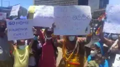 இலங்கையில் புத்தாண்டிலும் போராட்டம்.