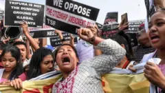 নাগরিকত্ব বিলের বিরুদ্ধে প্রতিবাদ। আগরতলায়