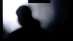 হয়রানির শিকার নারী কর্মী বলছিলেন, হুমকি পাওয়ার পর থেকে প্রচণ্ড ভীতি আর ট্রমার মধ্যে তার সময় কেটেছে