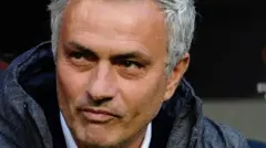 Picture wey AS Roma take announce Jose Mourinho as dia new coach