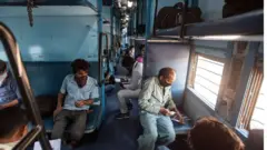 ट्रेन, कोरोना