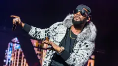 R Kelly