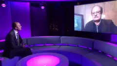 گفت‌و‌گو با علی جهاندار، از قدیمی‌ترین شاگردان محمد‌رضا شجریان