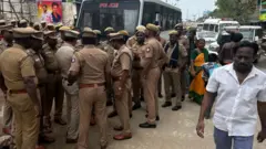 திருப்பரங்குன்றம் மலை மீது தீபம் ஏற்றுவதில் சர்ச்சை